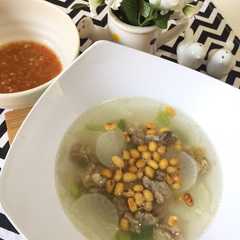 A picture of Soto Bandung.