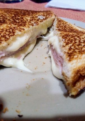 Una foto de Selladitos: Receta base de jamón y queso #SOS