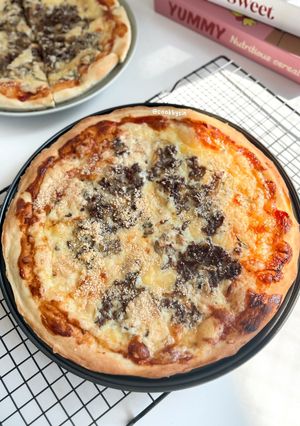 Foto resep Pizza Meat & Quattro Formaggi (Sourdough Discard)