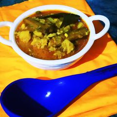 A picture of Mushroom Ridgeguard Curry.
