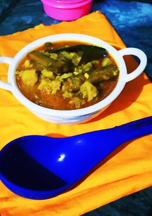 A picture of Mushroom Ridgeguard Curry.