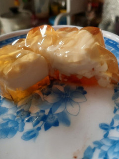 Hình của món Flan rau câu caramen.