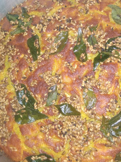 હાંડવો ઈન માઇક્રોવેવ (Handvo In Microwave Recipe In Gujarati) રેસીપી મુખ્ય ફોટો