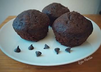 How to Prepare Appetizing Triple Chocolate Muffin