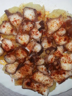 Una foto de Pulpo a la gallega