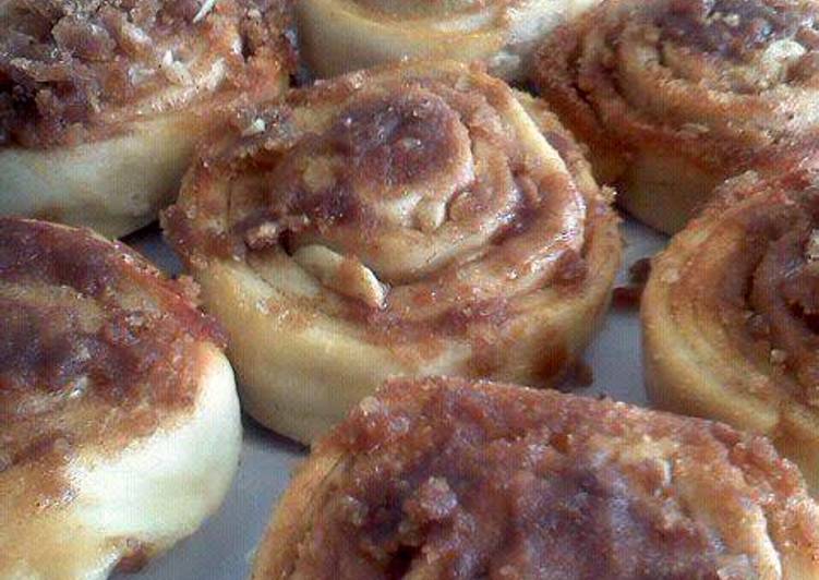 Steps to Make Speedy Cinnamon Rolls