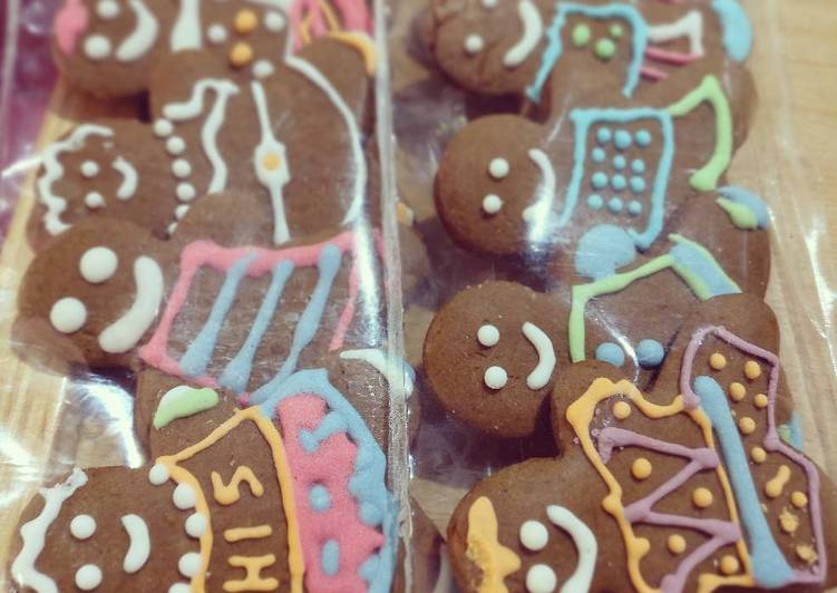 How to Make Quick Gingerbread Man with Royal Icing