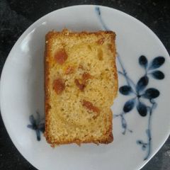 A picture of Apricot pound cake.