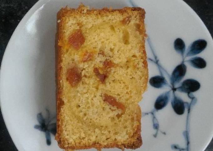 Apricot pound cake