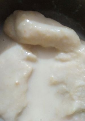 A picture of Homemade custard ice cream.