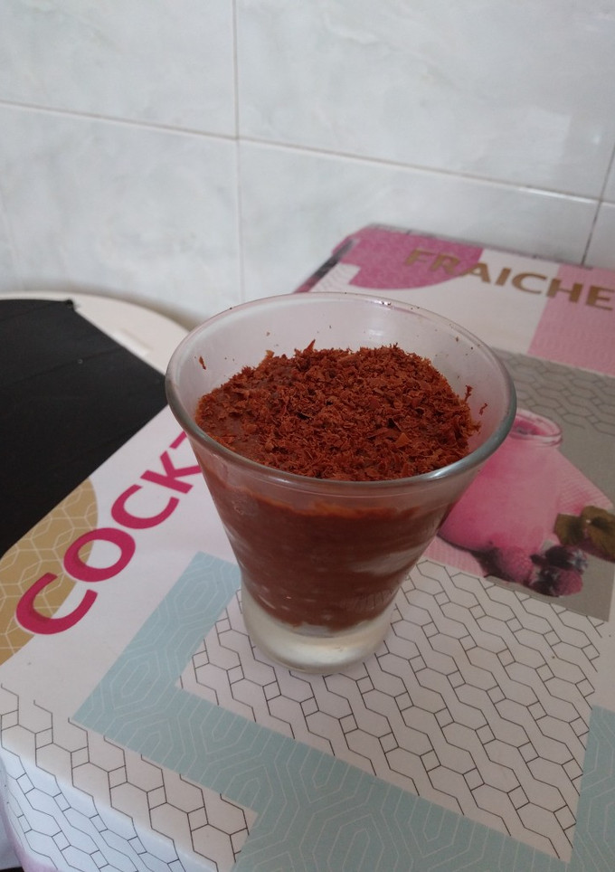 Una foto de Mousse de chocolate casera y fácil