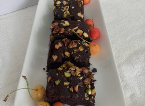 A picture of Eggless Whole Wheat Chocolate fudge Brownie.