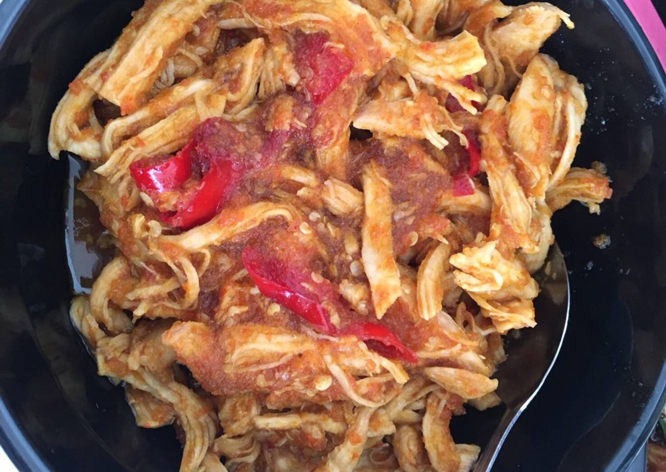 Ayam suwir balado