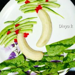 A picture of Fruit plate decoration.
