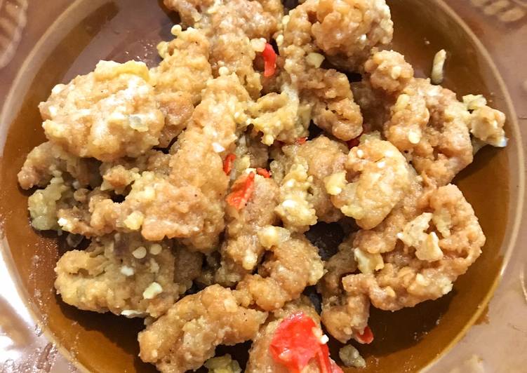 Resep Crispy Chicken Skin with Salted Egg Sauce Anti Gagal