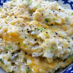 A picture of Cheesy Chicken Broccoli & Rice Casserole.