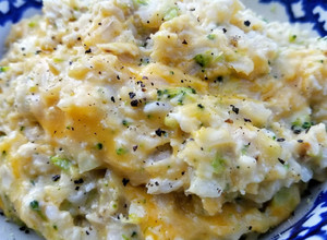 A picture of Cheesy Chicken Broccoli & Rice Casserole.