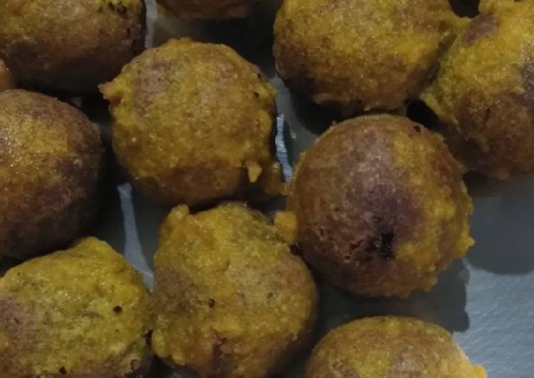 Recipe of Ultimate Mundri kothu moong dal balls