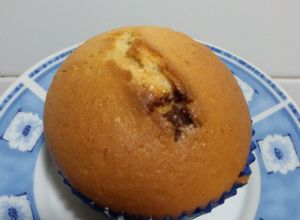 Foto principal de Magdalenas rellenas de nocilla con thermomix