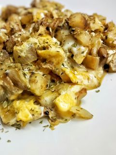 Una foto de Revuelto de berenjena 🍆🍳