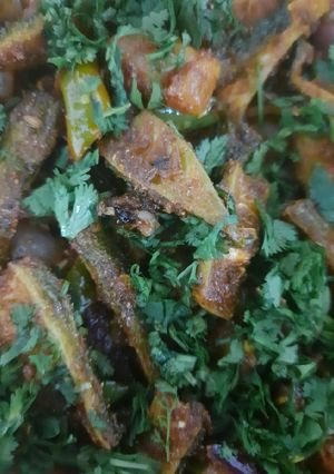 करेला फ्राई(karela fry recipe in hindi) रेसिपी मुख्य फोटो