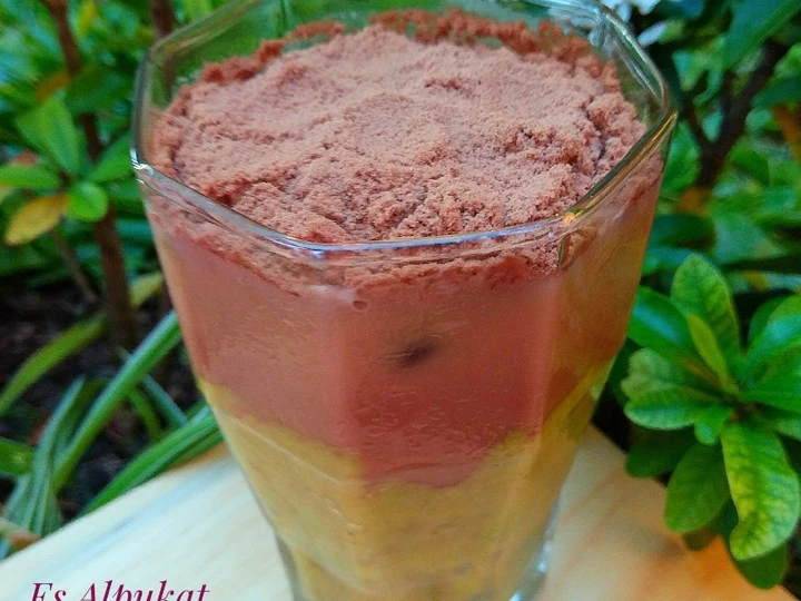 Cara Gampang Menyiapkan Resep Es Alpukat Kocok Milo yang Enak Banget Anti Ribet, Mantap