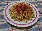 Maklor (makaroni telor) aglio olio alakadarnya