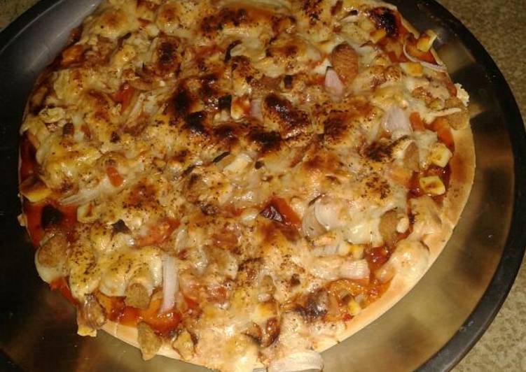 Recipe of Homemade Shezwan Corn Pizza