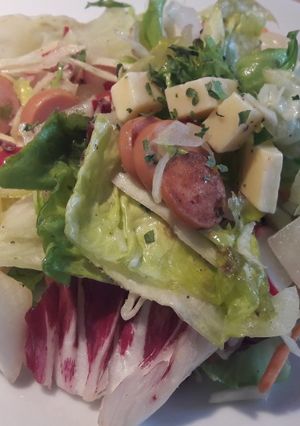 "Mindent bele" saláta 🥗😋 recept fotója