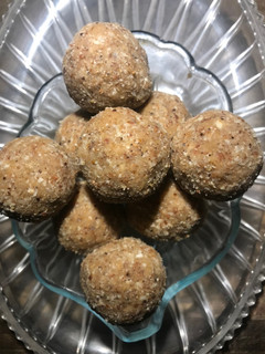 A picture of Methi Laddu.