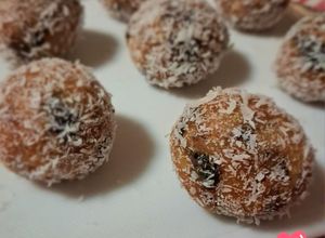 Foto di Tartufini di panettone al profumo di cocco e arachidi 🥥🥜