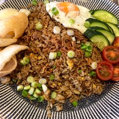 A picture of Nasi Goreng.