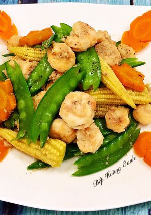 Hình của món Tôm Xào Cà Rốt Thập Cẩm.