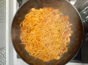 Foto di Pasta Pomodoro, Gamberetti e Calamari