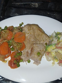Una foto de Ensalada de quinoa con pulpa de cerdo