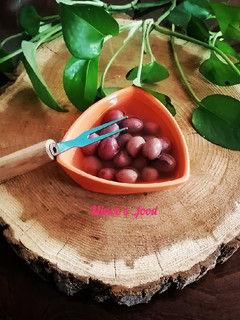 عکسی از دستور ترشی زغال اخته