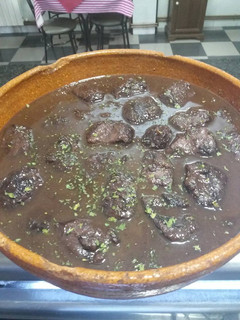 Una foto de Carrilleras dulces al vino tinto