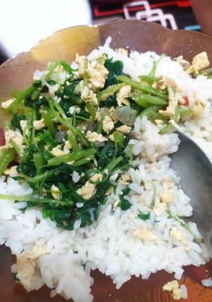 Foto resep Tumis bayam telur sederhana