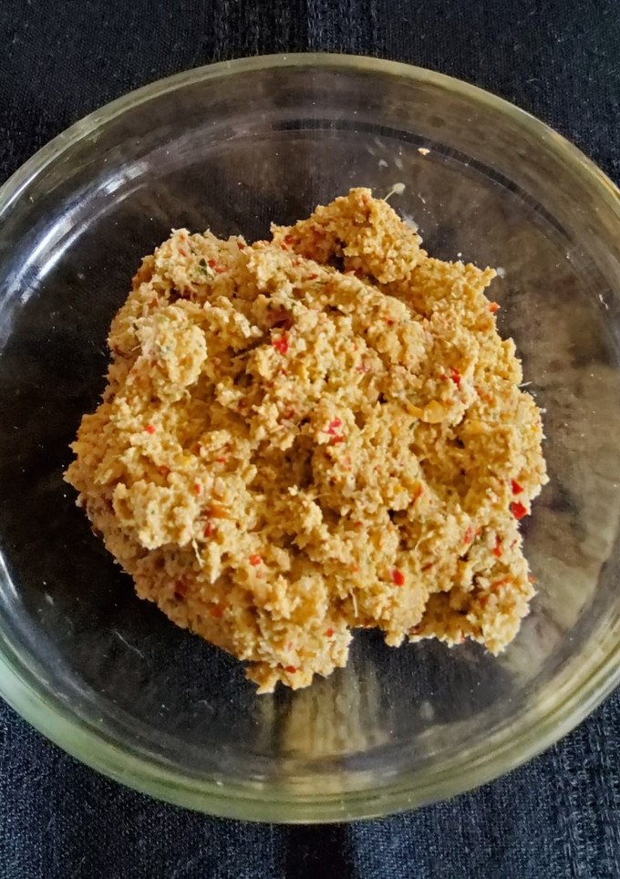 தேங்காய் சம்மந்தி (Thenkaai sammanthi recipe in tamil) செய்முறை முக்கிய புகைப்படம்