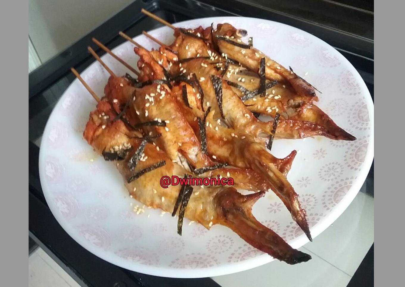 Grill chicken wings
