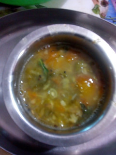 காய்கறி சூப் (Vegetable soup recipe in tamil) செய்முறை முக்கிய புகைப்படம்