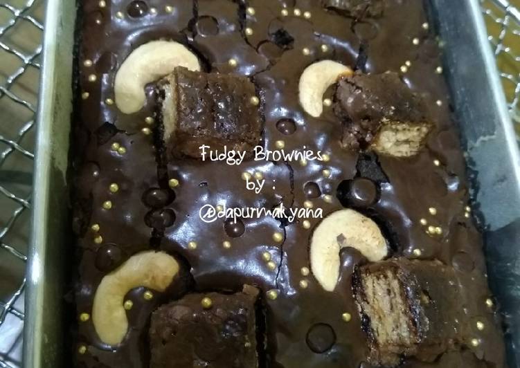 Resep Fudgy Brownies (Shiny Crust) | Cara Buat Fudgy Brownies (Shiny Crust) Yang Paling Enak