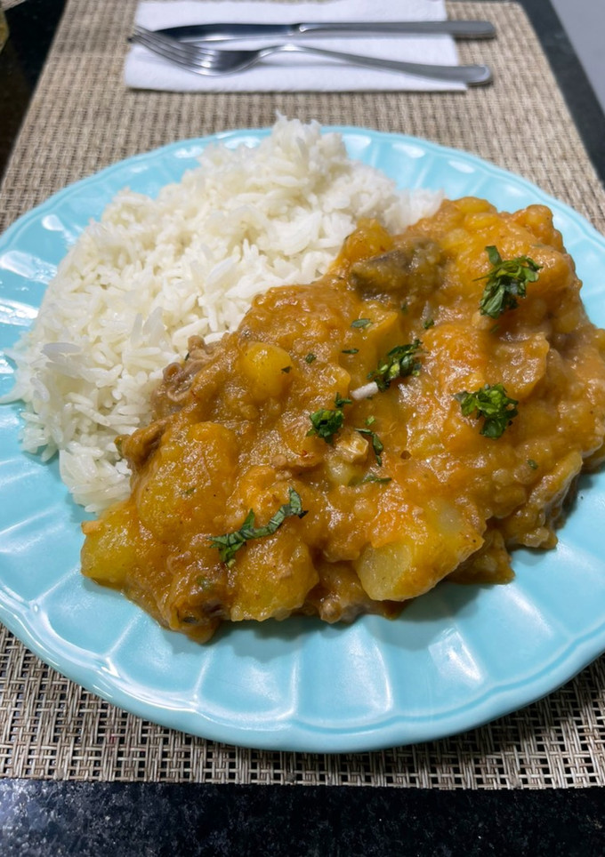 Una foto de Locro de papa y pecho de res