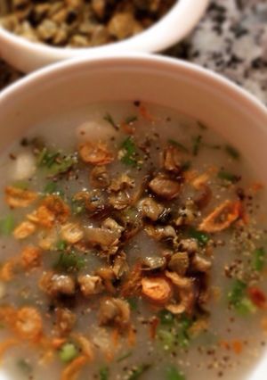 Hình của món Cháo Hến.