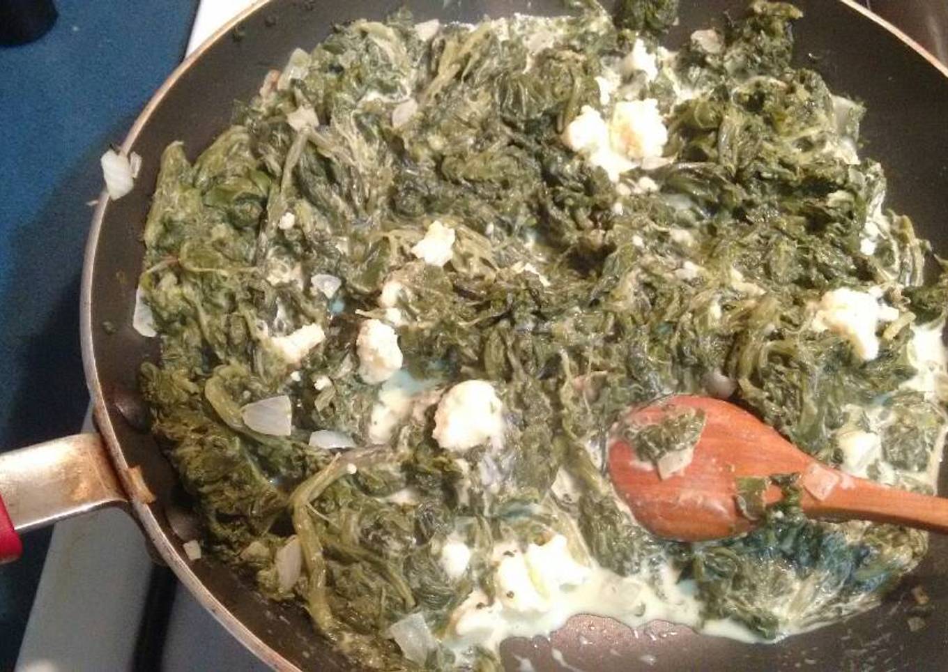 Acelgas con crema, mantequilla y queso. ॐ