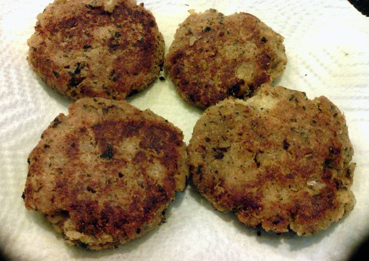 Easiest Way to Prepare Homemade Crab Cakes