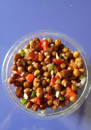 A picture of Chana chat.