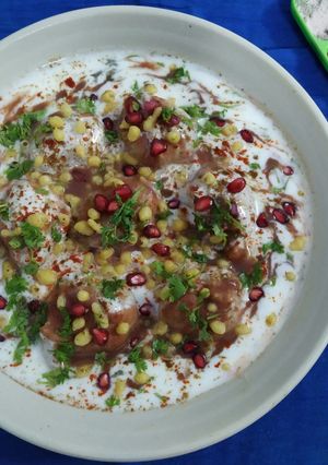 A picture of Dahi Vada.