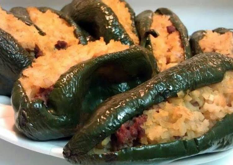 Easy Meal Ideas of Stuffed Poblano Peppers