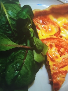 Une photo de Tarte thon tomates moutarde